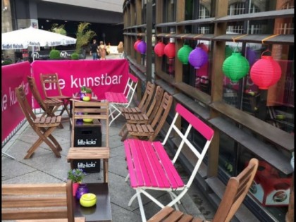 Photo: die Kunstbar